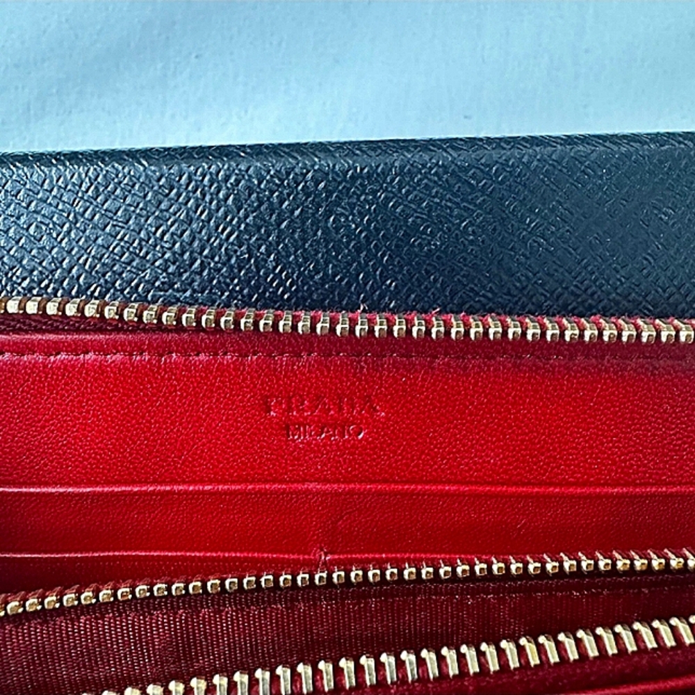PRADA AUTHENTIC NAPPA GAUFRE ZIP AROUND LEATHER WALLET W/BOX & COA EUC - Picture 6 of 11